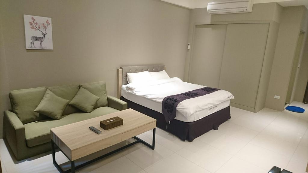 Catnap Hotel Луодонг Екстериор снимка